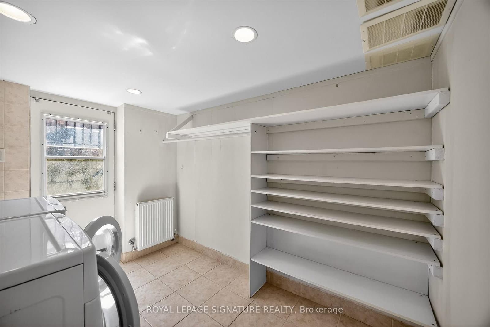 426 Armadale Avenue thumbnail 44