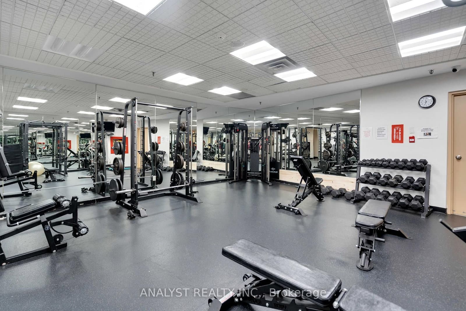 50 Eglinton Avenue W, Unit 909 thumbnail 30
