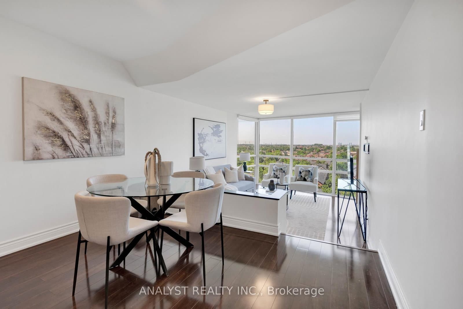 50 Eglinton Avenue W, Unit 909 thumbnail 7