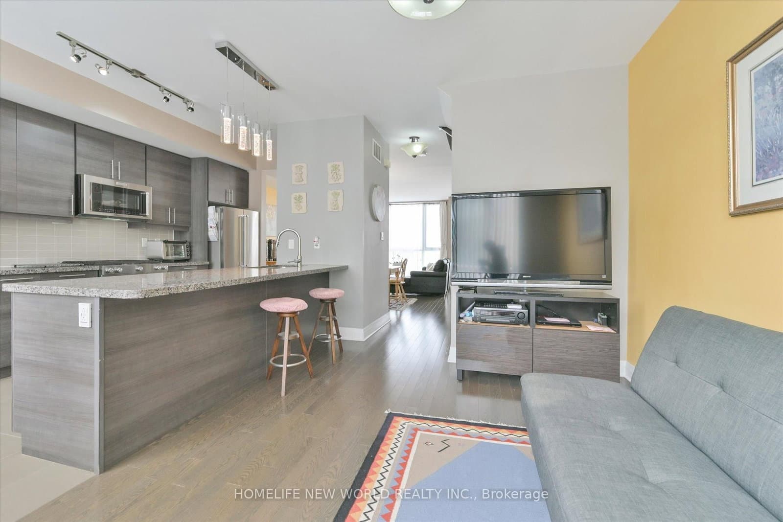 90 Little Creek Road S, Unit 8 thumbnail 16