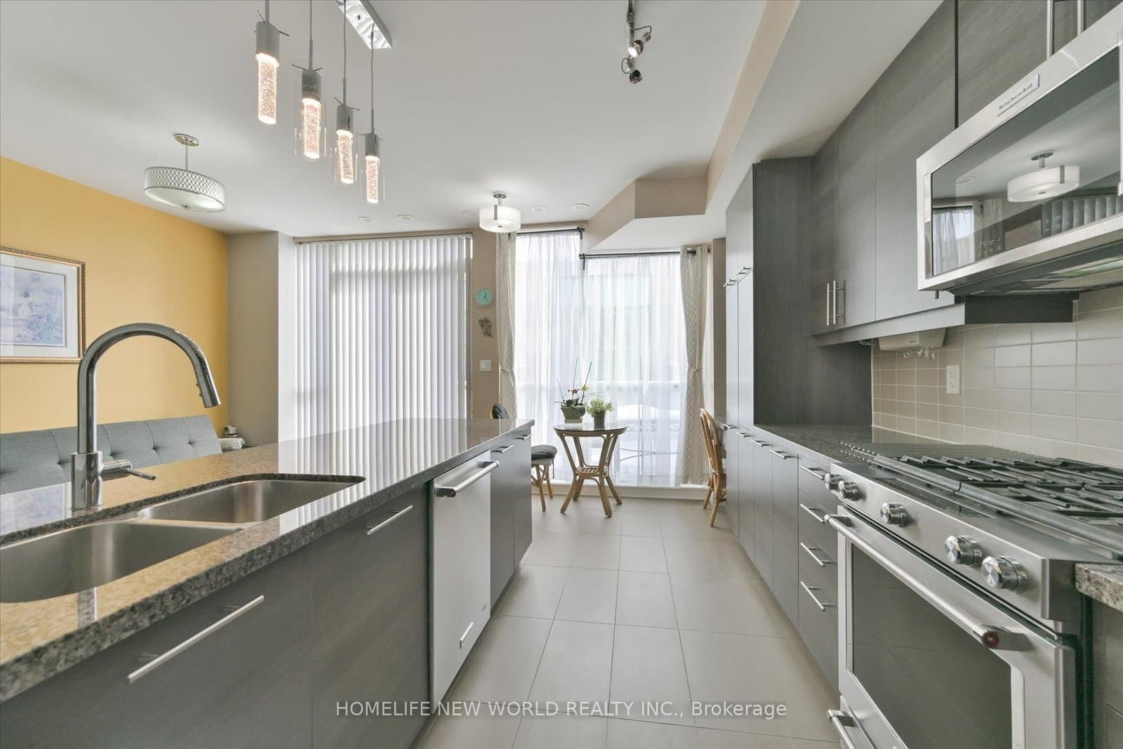 90 Little Creek Road S, Unit 8 thumbnail 19