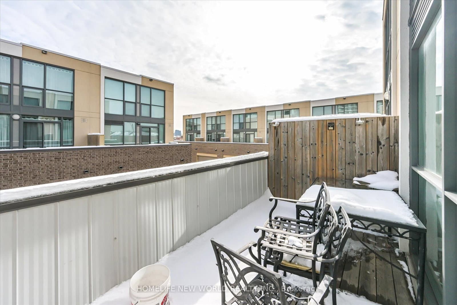 90 Little Creek Road S, Unit 8 thumbnail 30