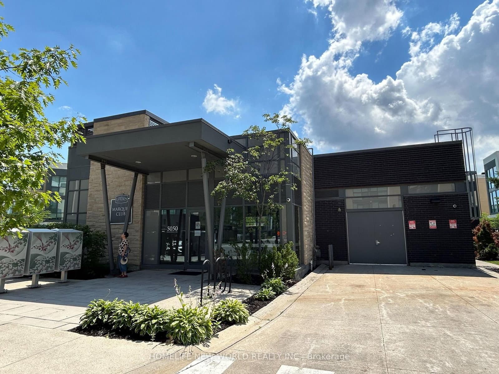 90 Little Creek Road S, Unit 8 thumbnail 32