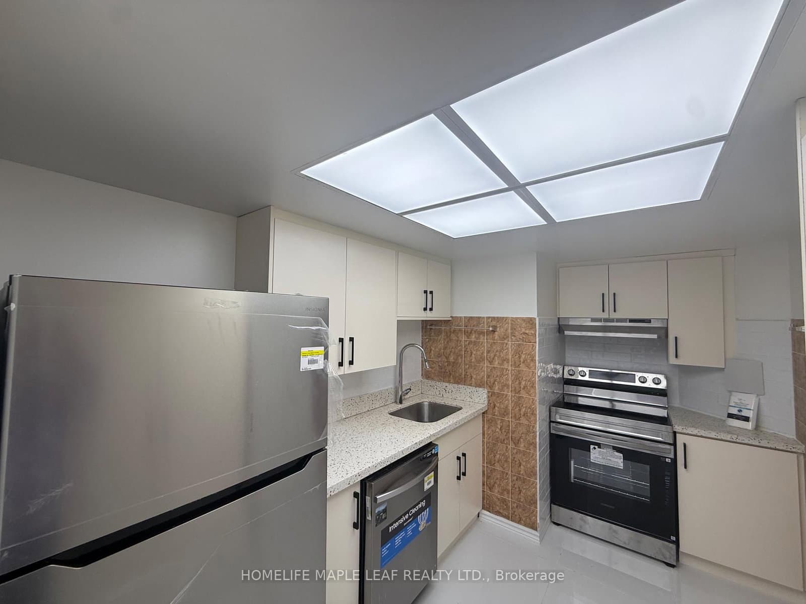 4470 Tucana Court, Unit # 412 thumbnail 31
