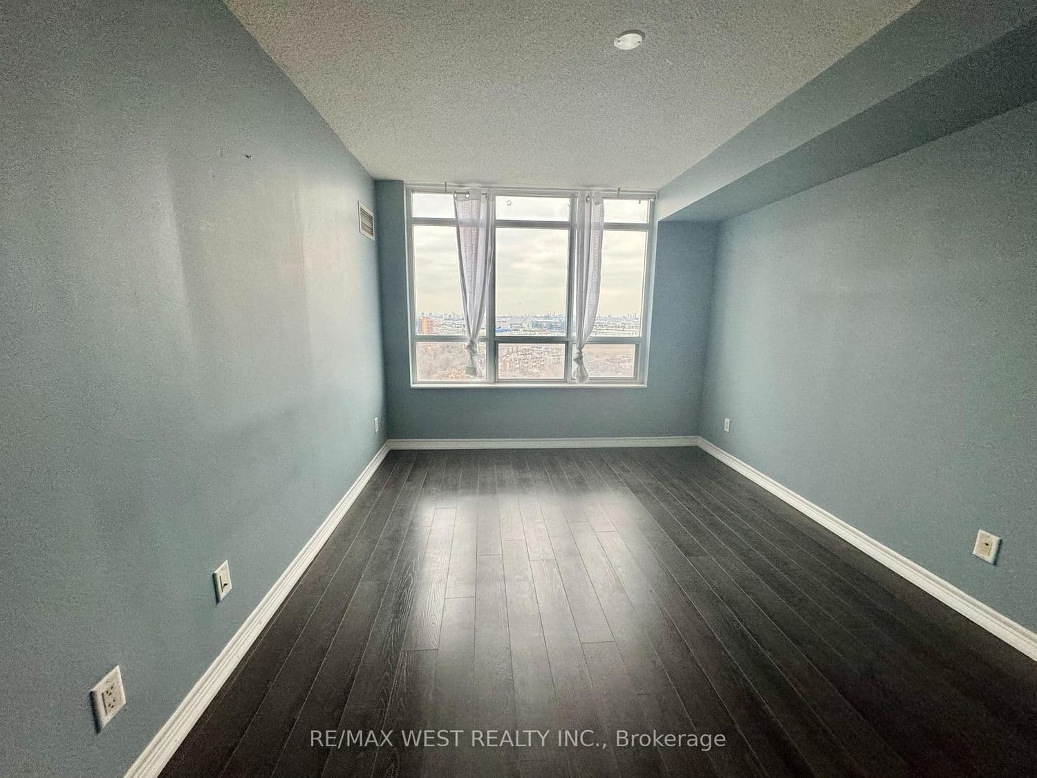 710 Humberwood Boulevard, Unit 2411 thumbnail 3