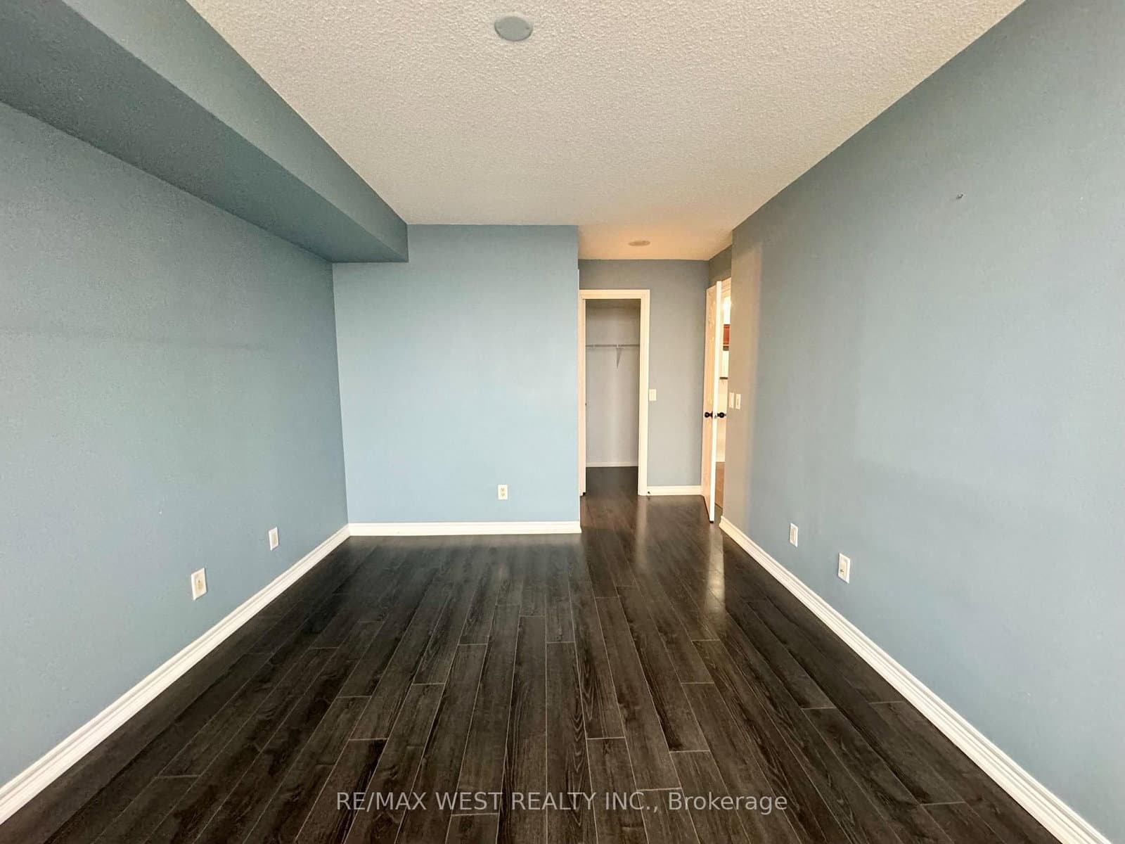 710 Humberwood Boulevard, Unit 2411 thumbnail 7
