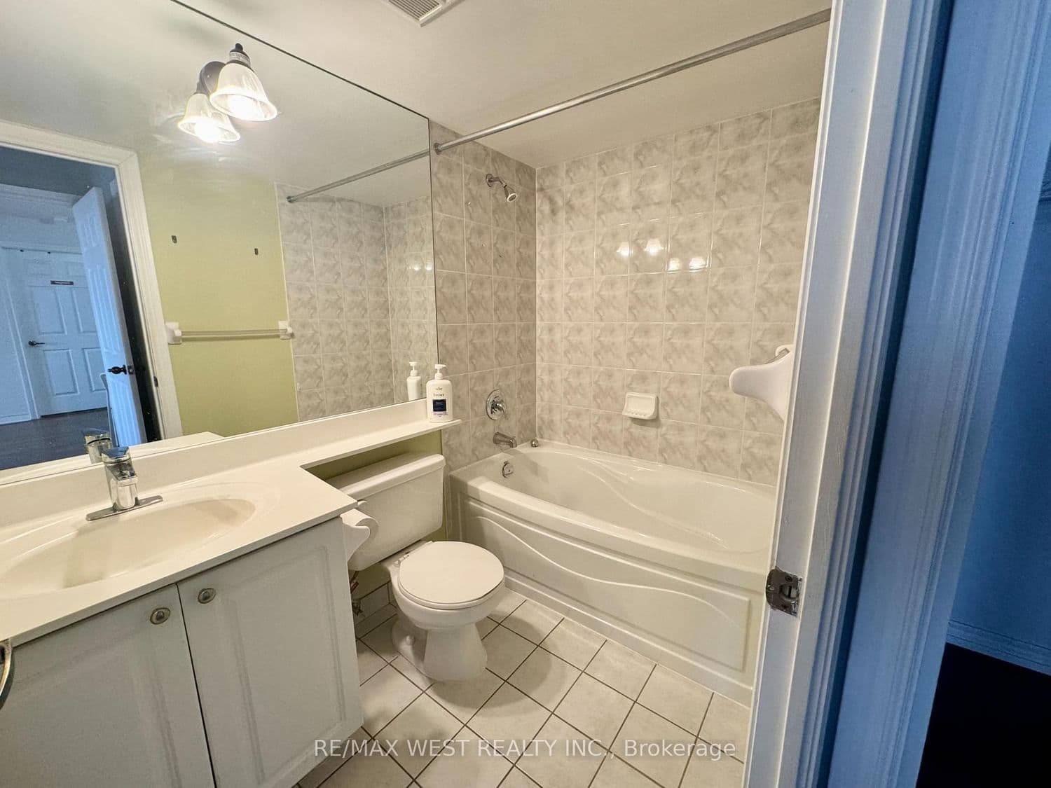 710 Humberwood Boulevard, Unit 2411 thumbnail 9
