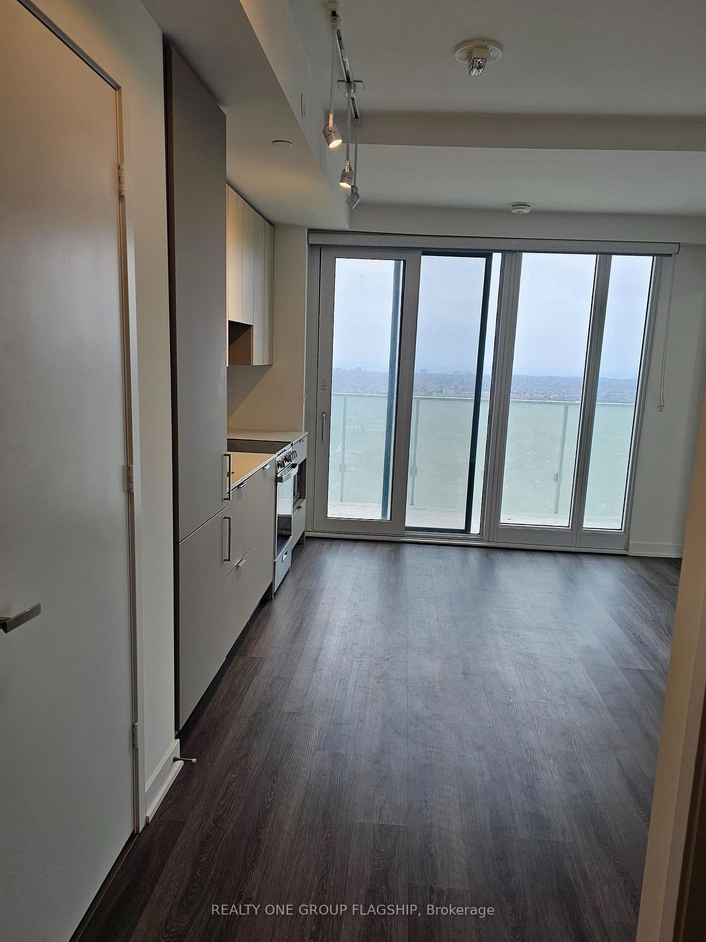 3883 Quartz Road, Unit 1809 thumbnail 5