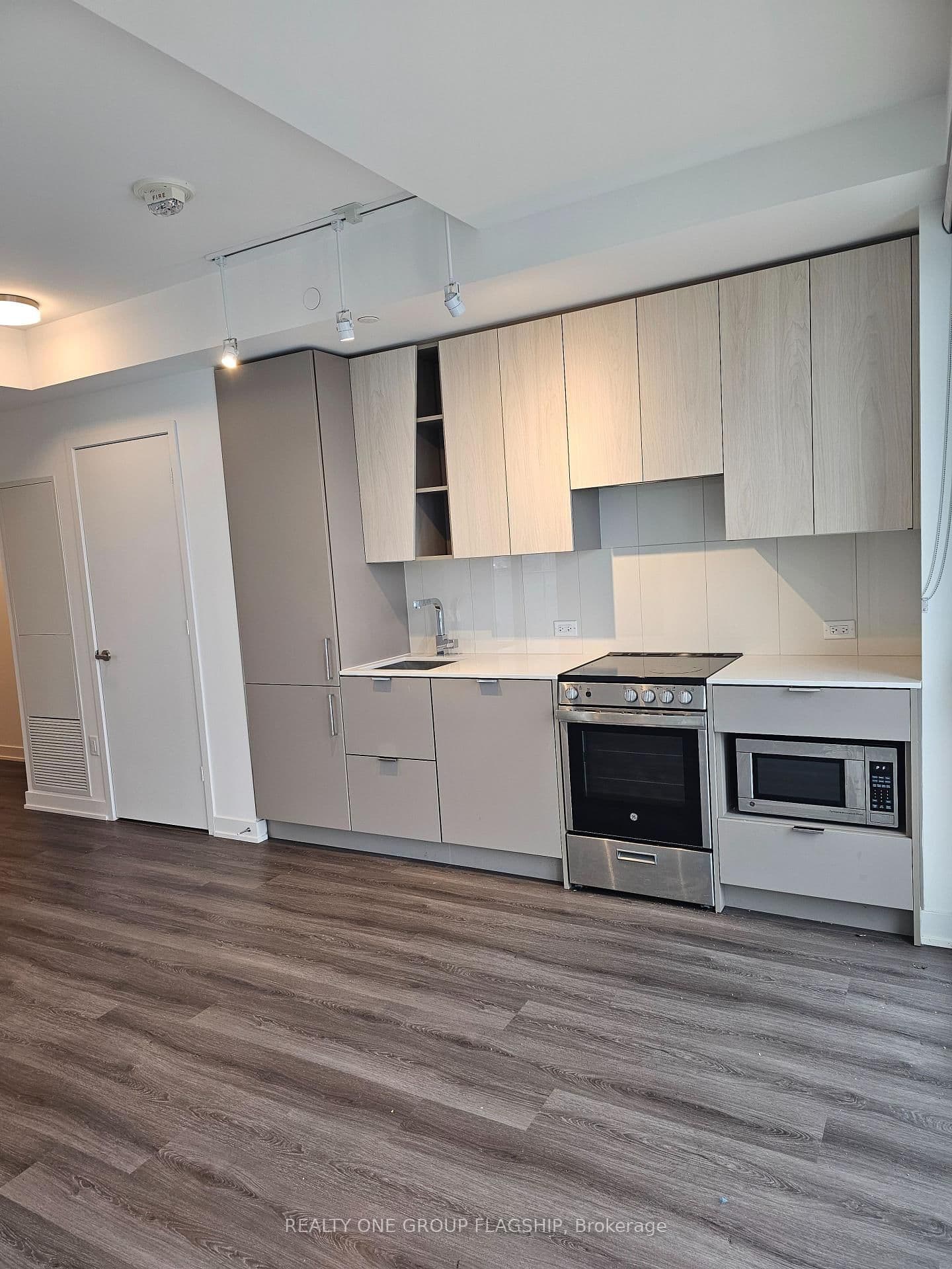 3883 Quartz Road, Unit 1809 thumbnail 9