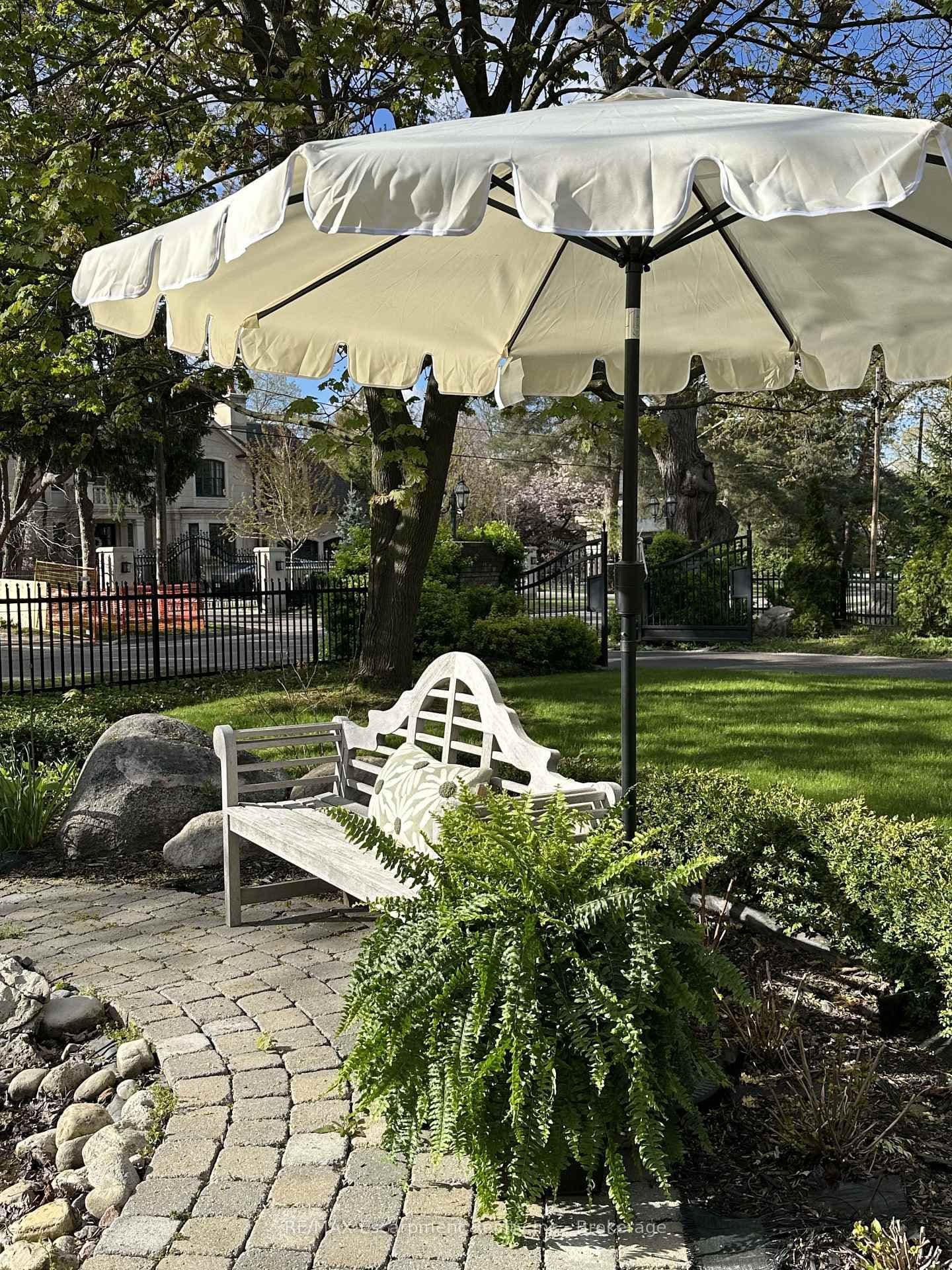 488 Macdonald Road thumbnail 17