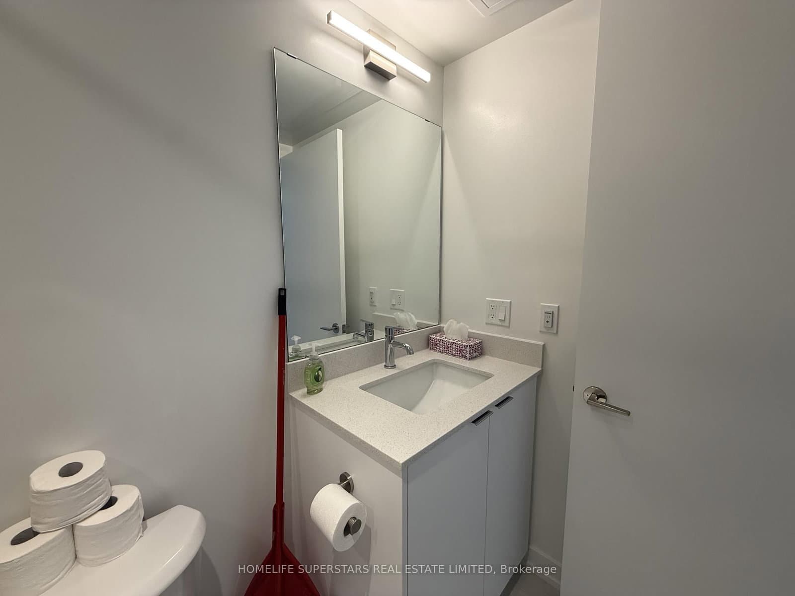 6 Chartwell Road, Unit 302 thumbnail 6