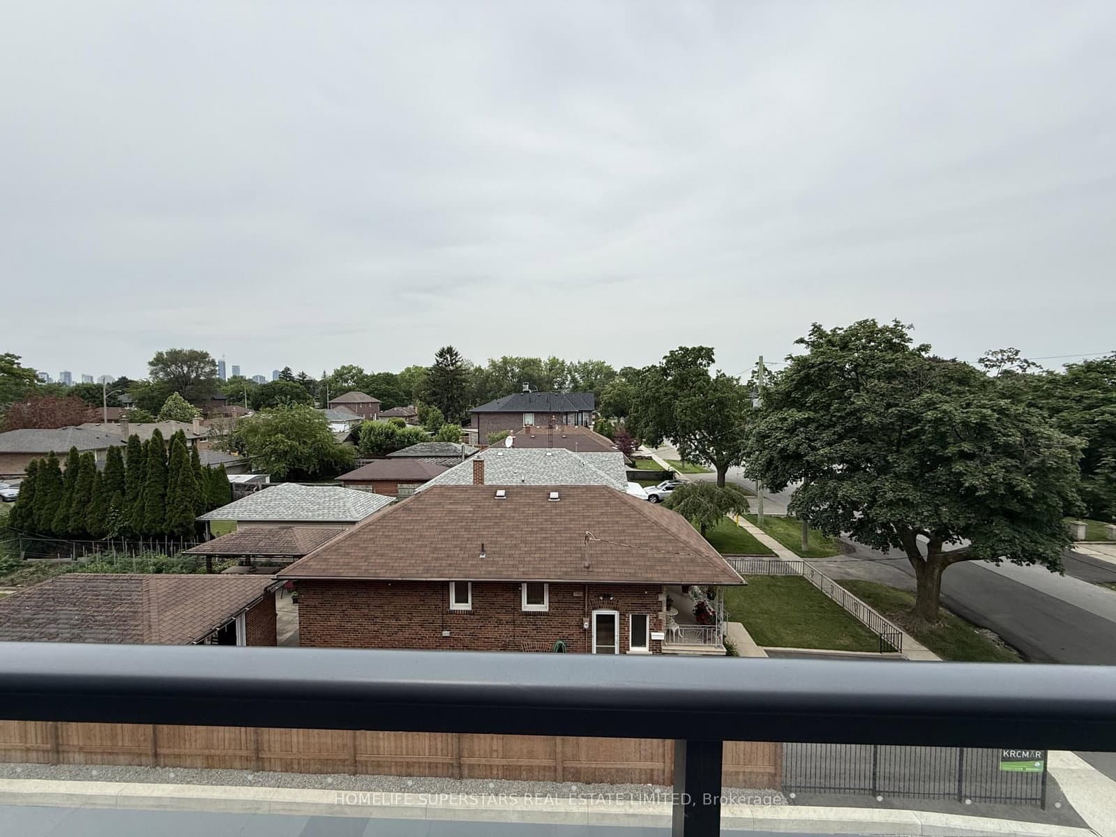 6 Chartwell Road, Unit 302 thumbnail 9