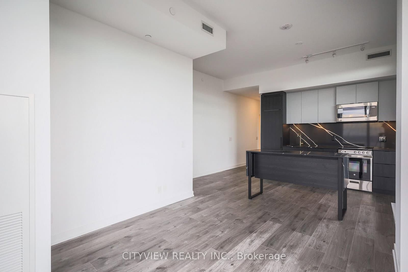 285 Dufferin Street, Unit 1402 thumbnail 12