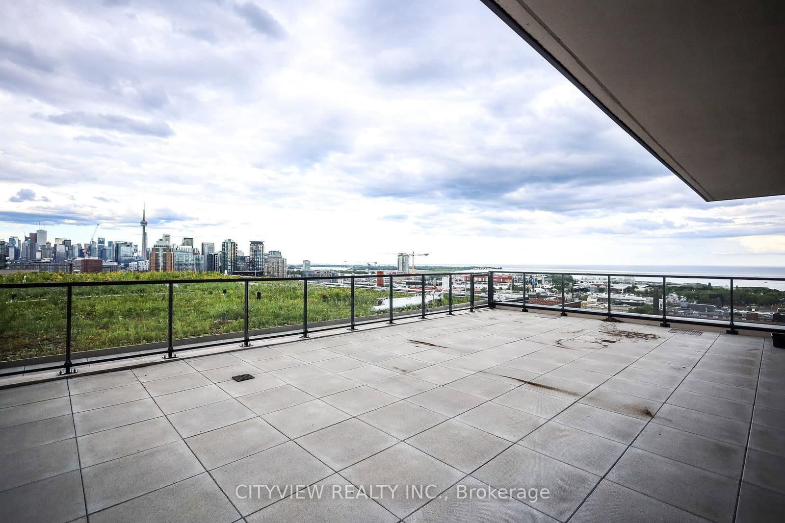 285 Dufferin Street, Unit 1402 thumbnail 23