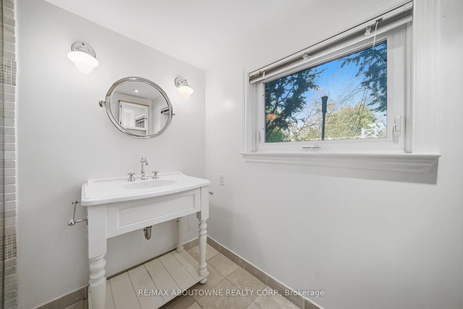 481 Anthony Drive thumbnail 26