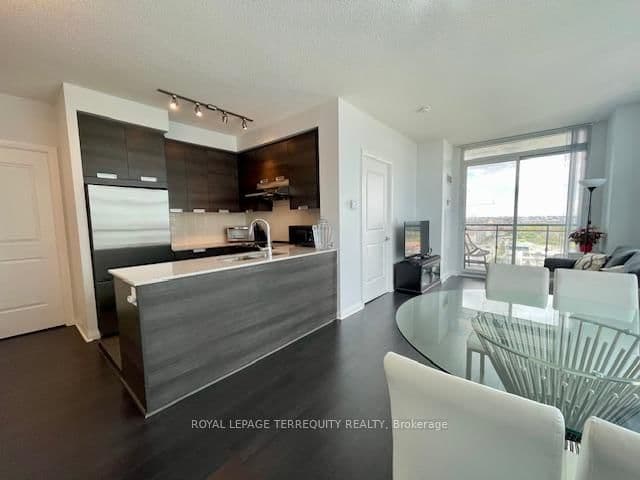 5033 Four Springs Avenue, Unit 1219 thumbnail 3
