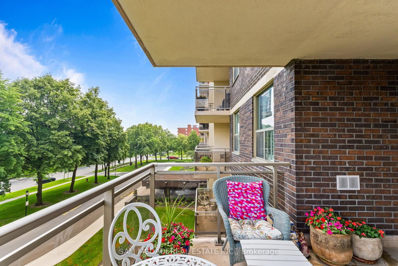 966 Inverhouse Drive, Unit 412 thumbnail 22
