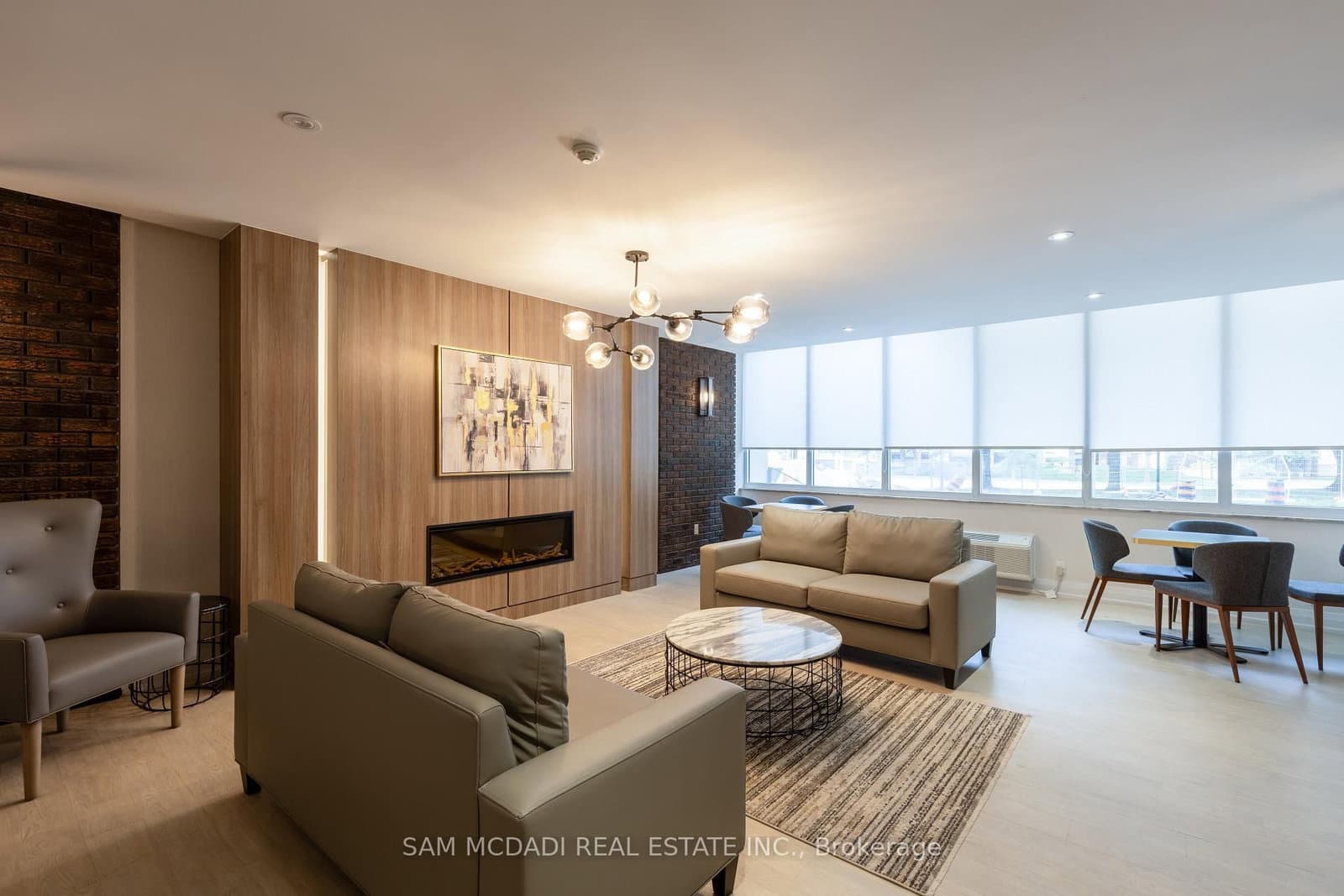 966 Inverhouse Drive, Unit 412 thumbnail 25