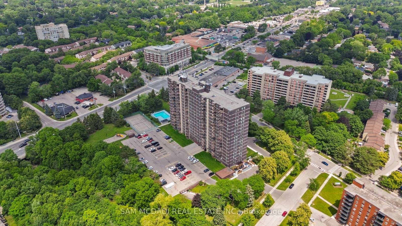 966 Inverhouse Drive, Unit 412 thumbnail 34