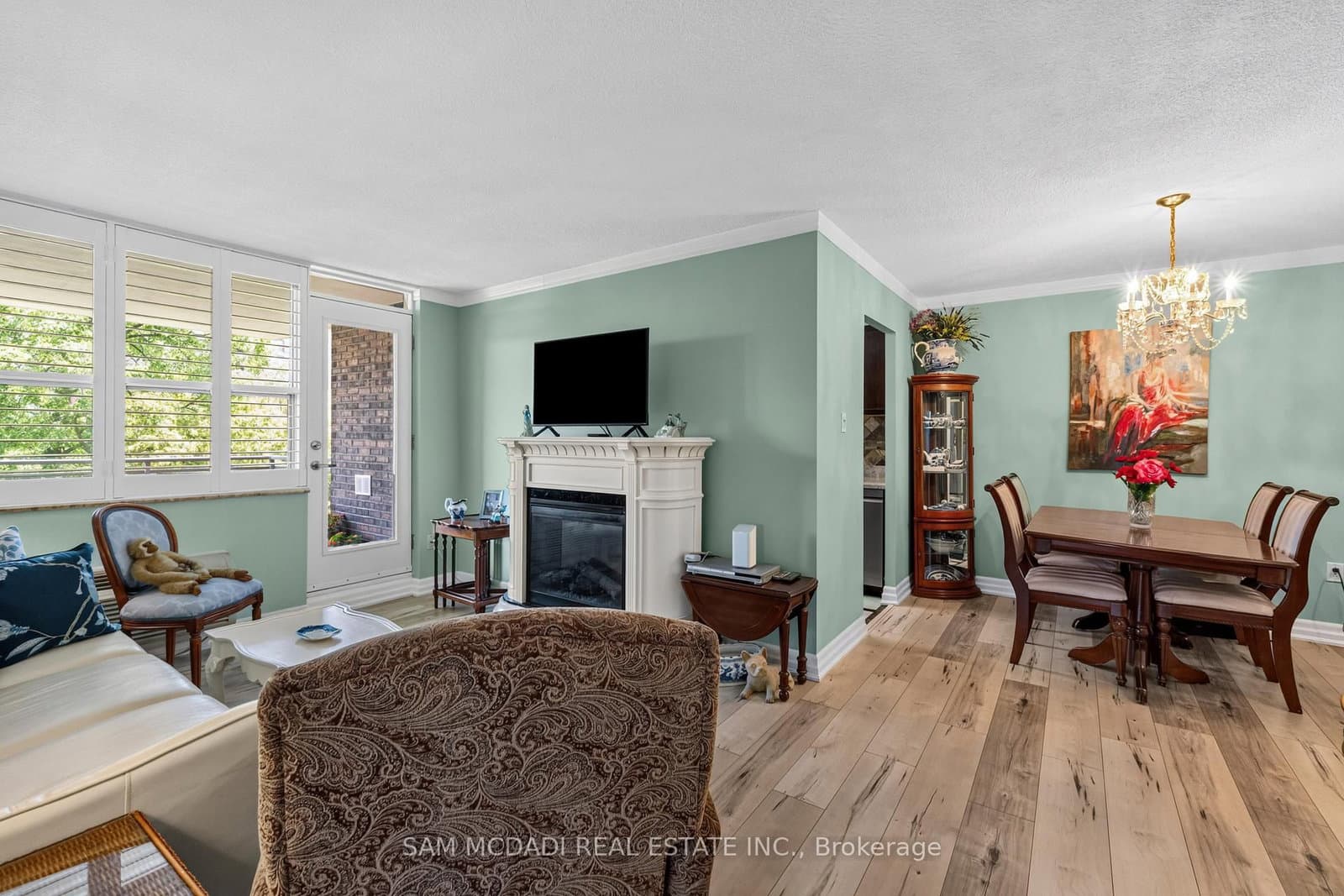 966 Inverhouse Drive, Unit 412 thumbnail 5