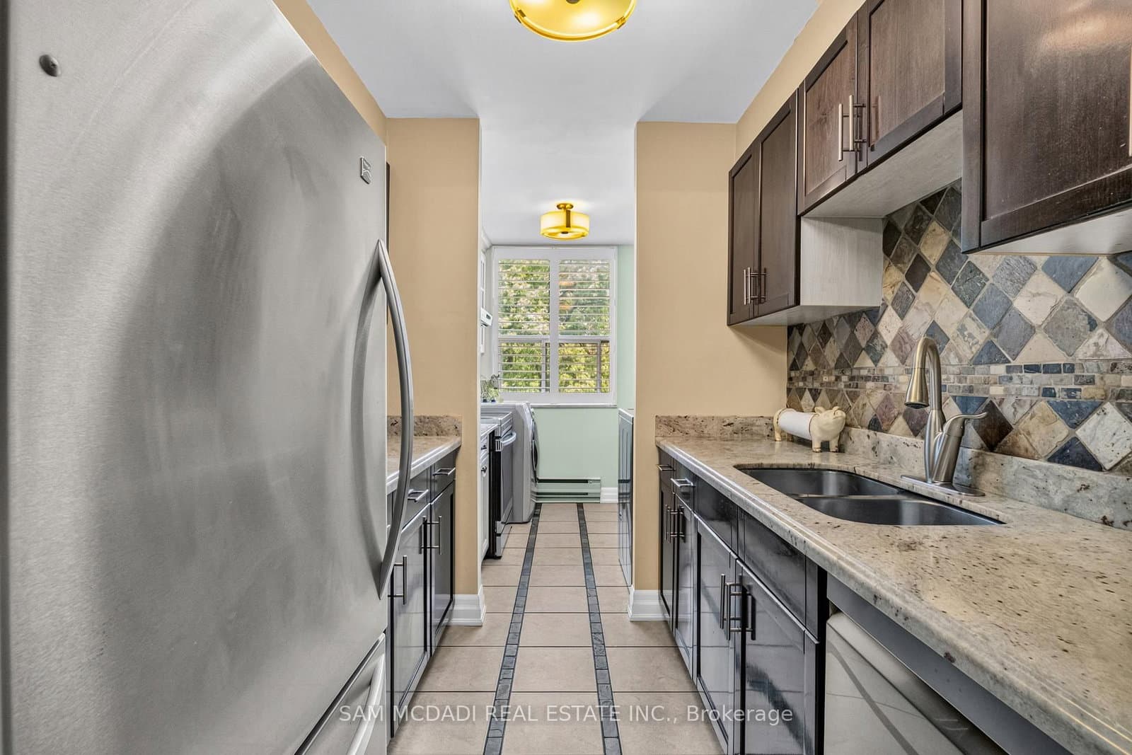 966 Inverhouse Drive, Unit 412 thumbnail 8