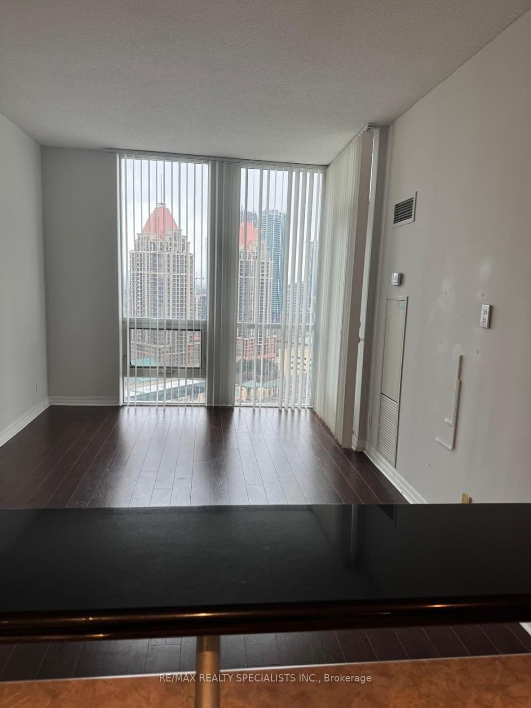 3939 Duke Of York Boulevard W, Unit 2401 thumbnail 18