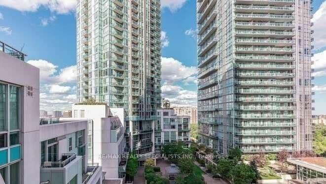 3939 Duke Of York Boulevard W, Unit 2401 thumbnail 6