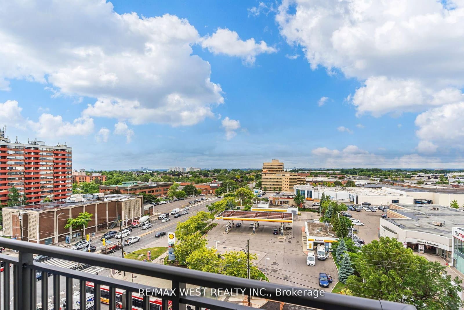 830 Lawrence Avenue, Unit 803 thumbnail 21