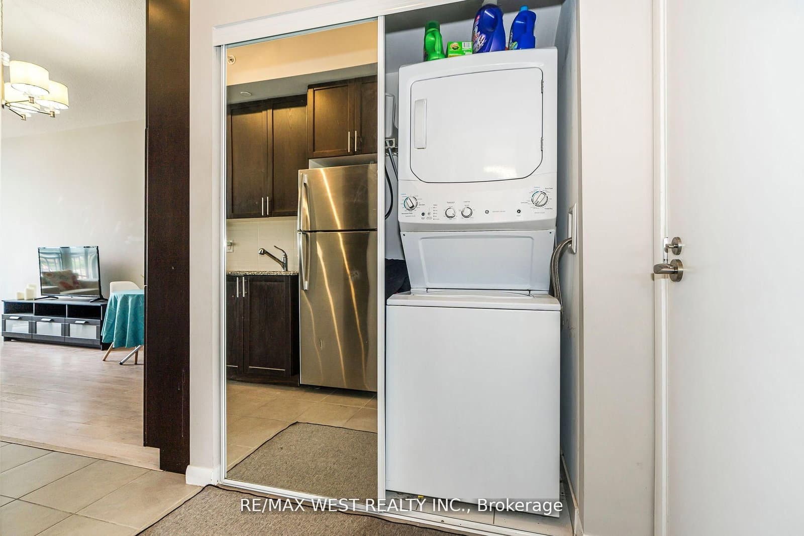 830 Lawrence Avenue, Unit 803 thumbnail 31