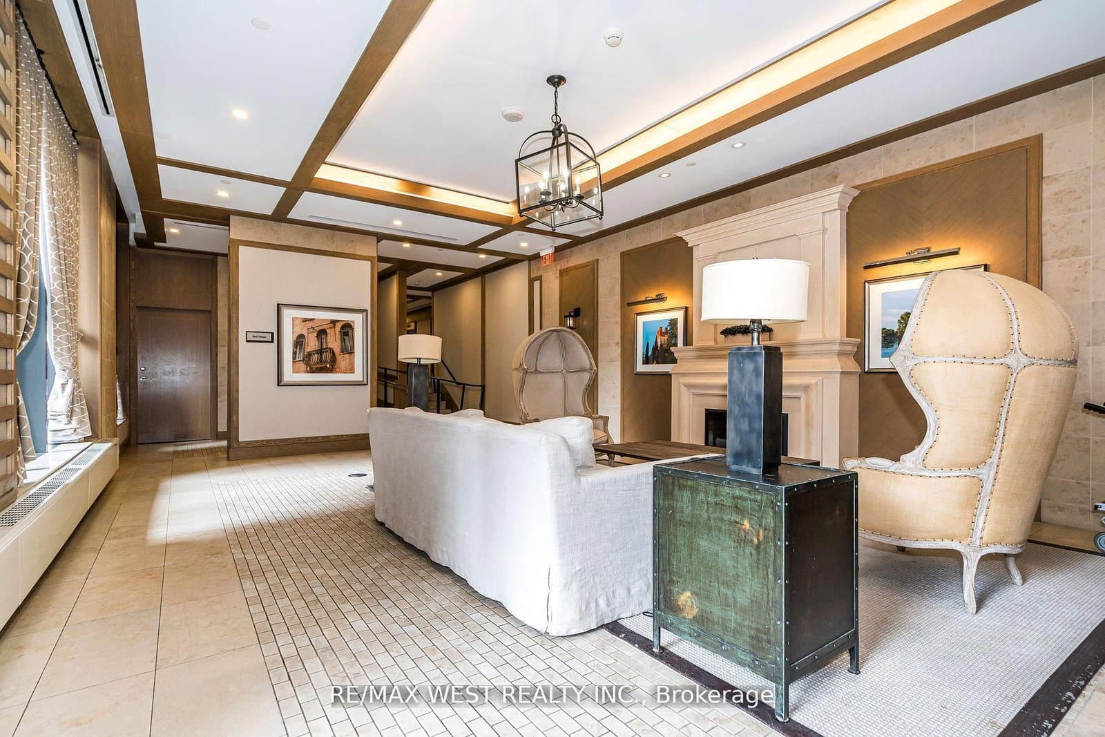 830 Lawrence Avenue, Unit 803 thumbnail 32