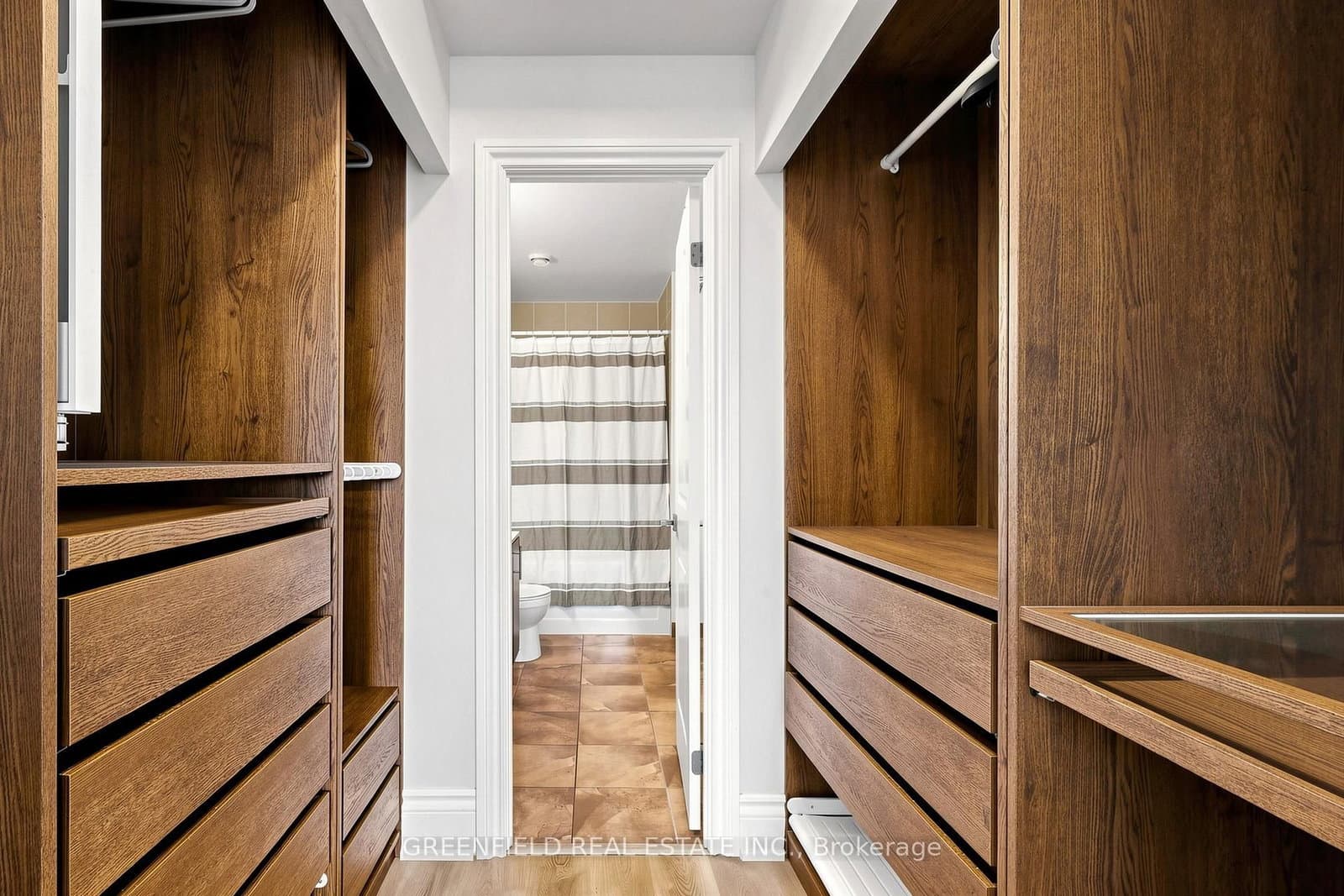 55 De Boers Drive, Unit LPH2 thumbnail 20