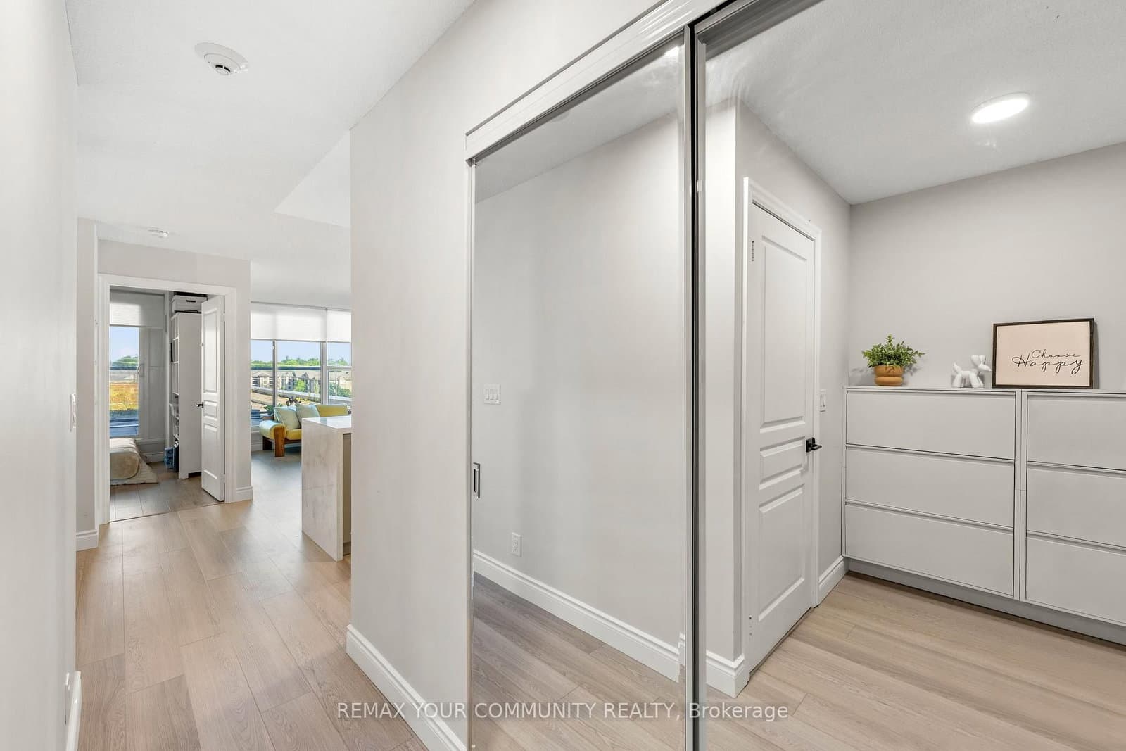 1940 Ironstone Drive, Unit 609 thumbnail 4