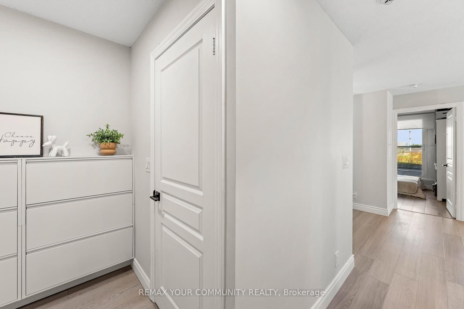 1940 Ironstone Drive, Unit 609 thumbnail 6
