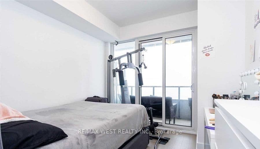 30 Shore Breeze Drive, Unit 5111 thumbnail 13