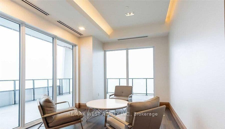 30 Shore Breeze Drive, Unit 5111 thumbnail 21