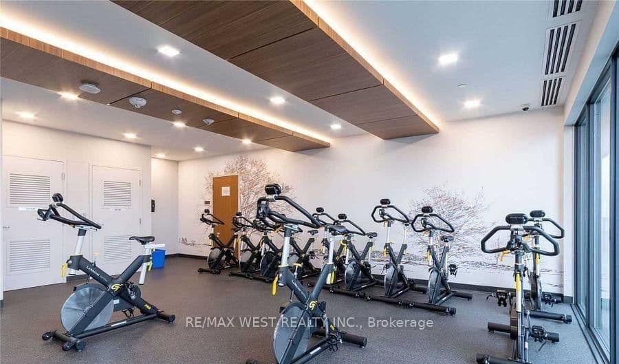 30 Shore Breeze Drive, Unit 5111 thumbnail 32