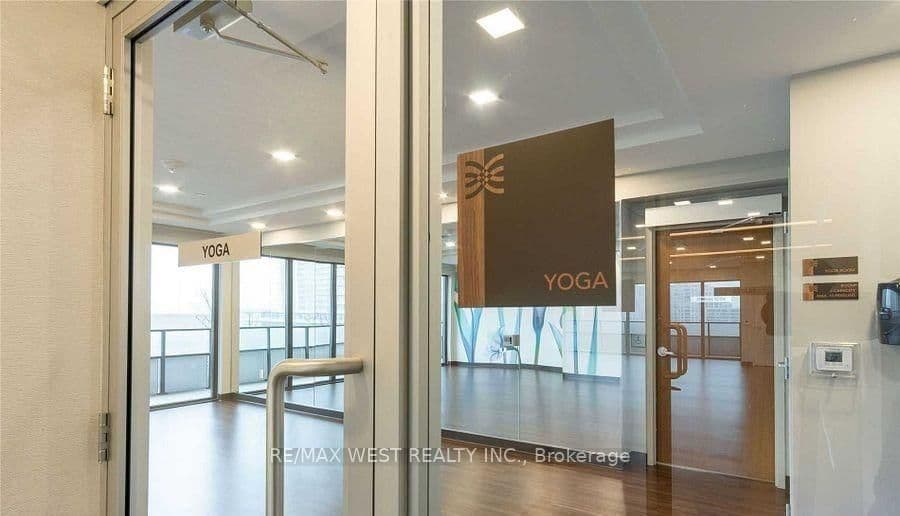30 Shore Breeze Drive, Unit 5111 thumbnail 35