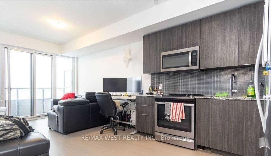30 Shore Breeze Drive, Unit 5111 thumbnail 8