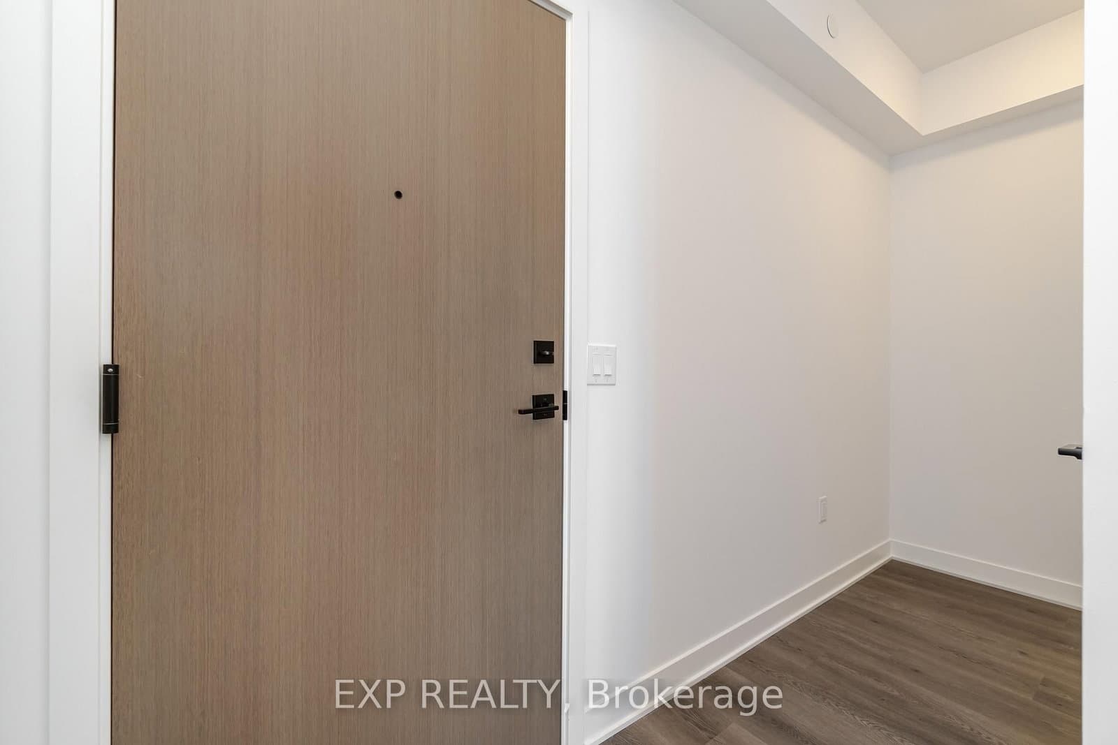 36 Zorra Street, Unit 1805 thumbnail 4