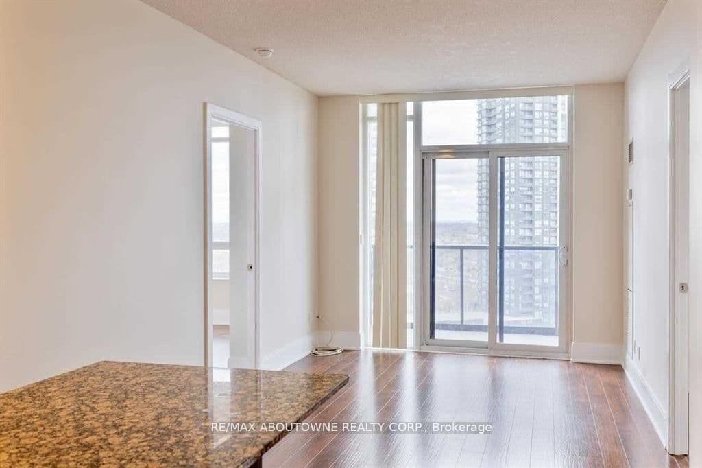 330 Burnhamthorpe Road W, Unit 2303 thumbnail 5