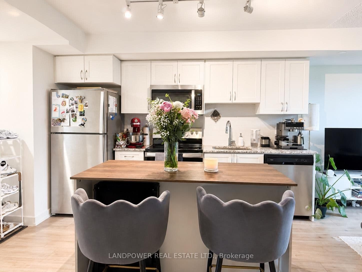 10 Wilby Crescent, Unit 517 thumbnail 6