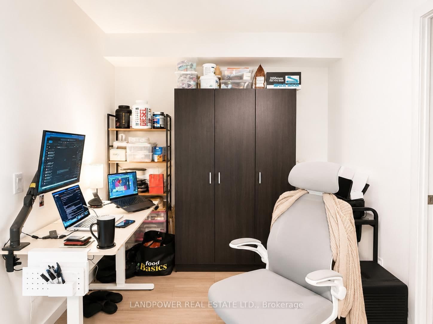 10 Wilby Crescent, Unit 517 thumbnail 8