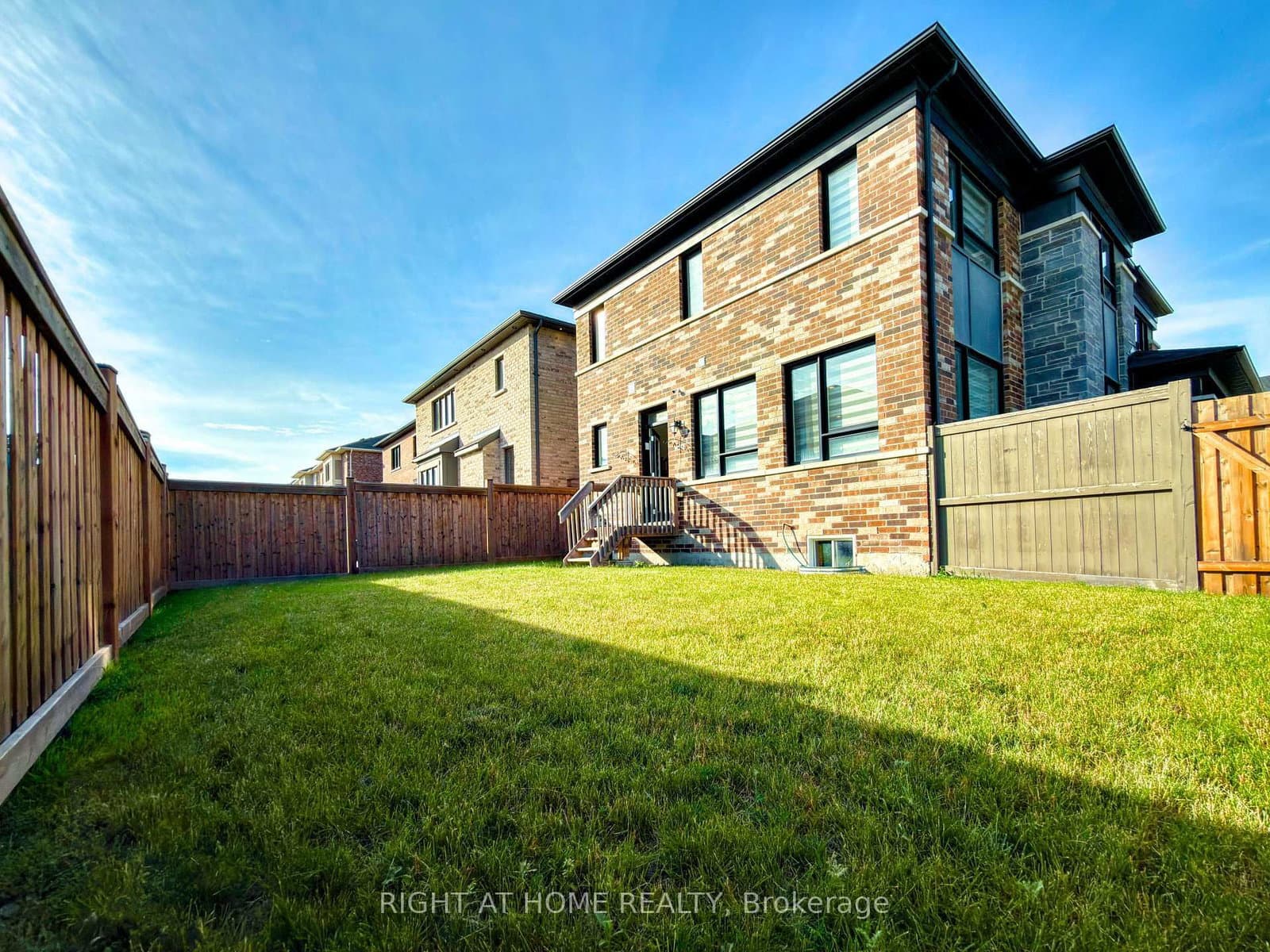 30 Boothill Drive thumbnail 41