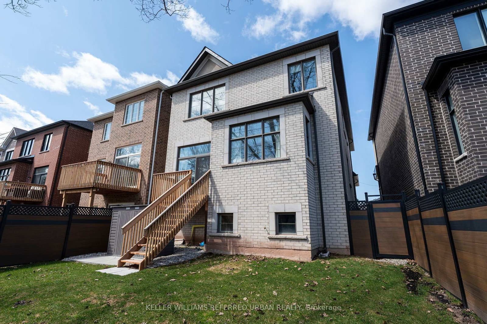 1318 Courtleigh Trail thumbnail 30