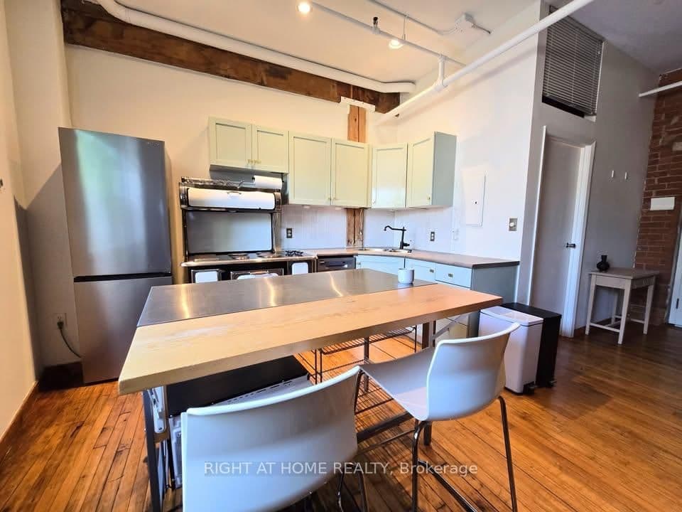 121 Prescott Avenue, Unit 12 thumbnail 4