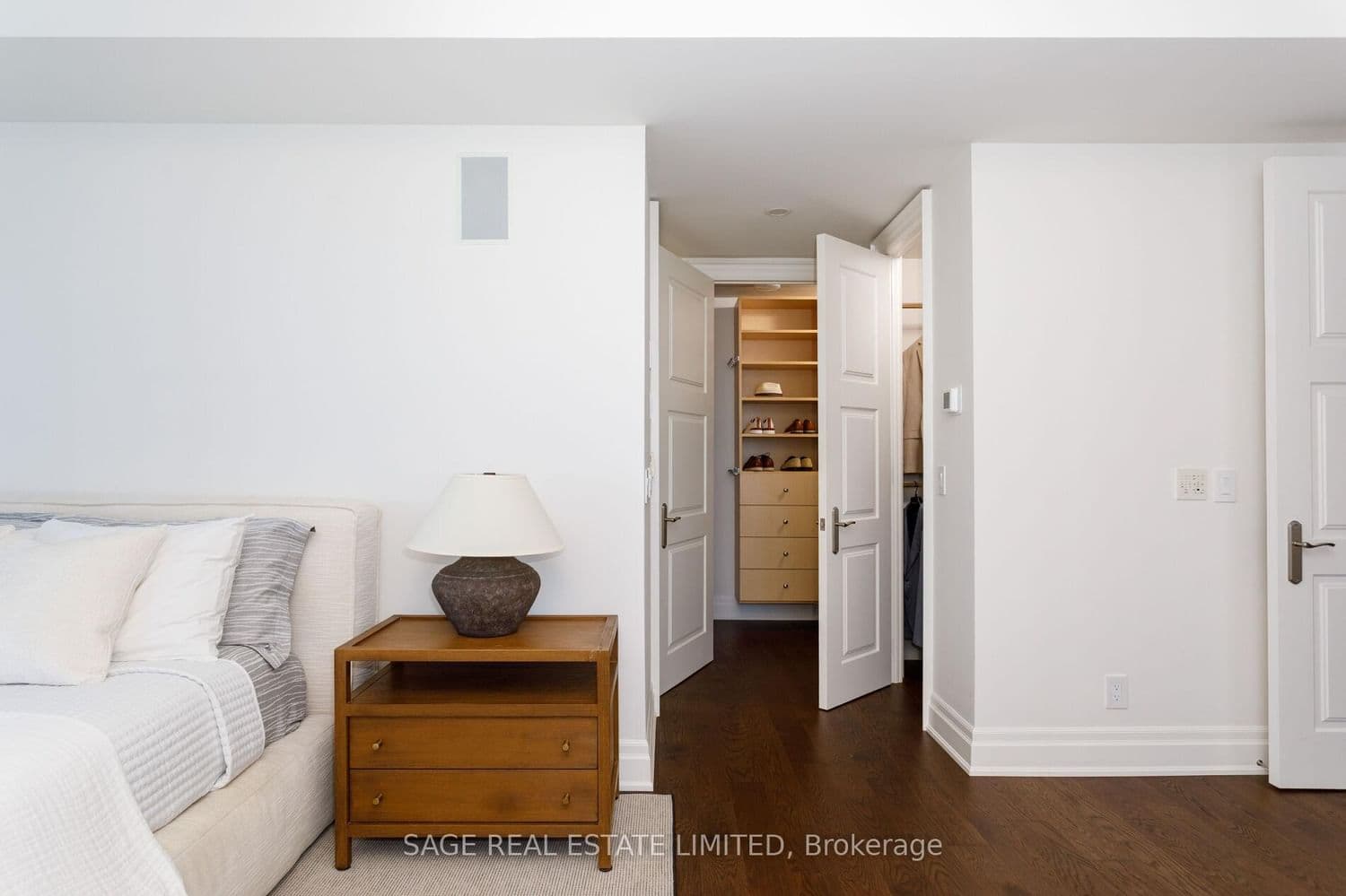 2095 Lake Shore Boulevard W, Unit 519 thumbnail 34