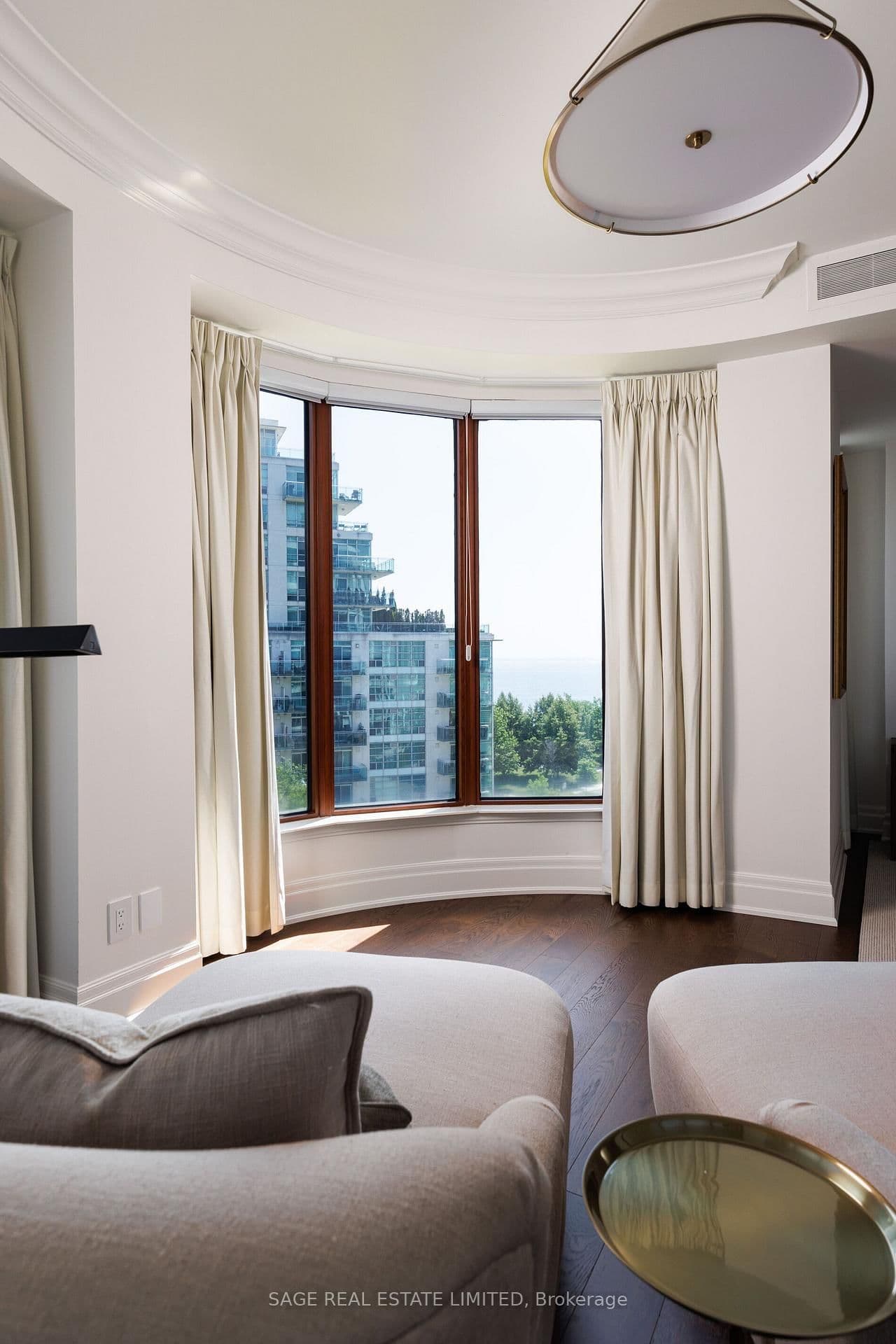 2095 Lake Shore Boulevard W, Unit 519 thumbnail 37