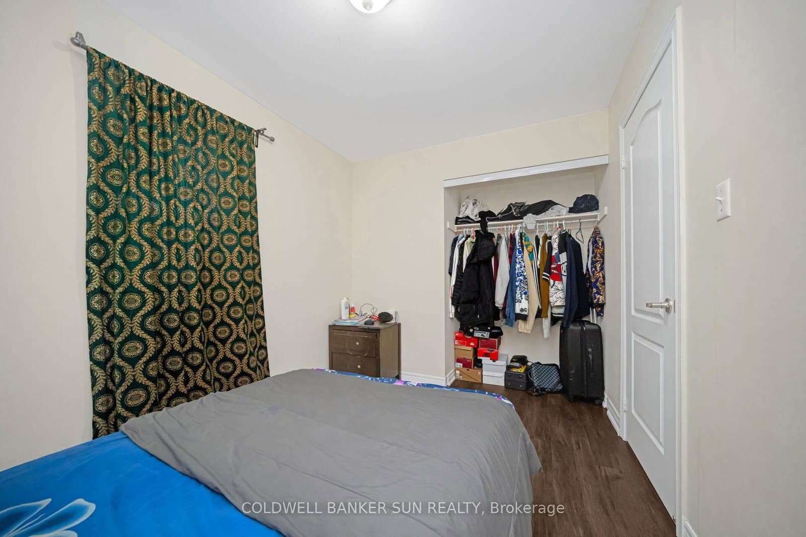 146 Crystalview Crescent thumbnail 25