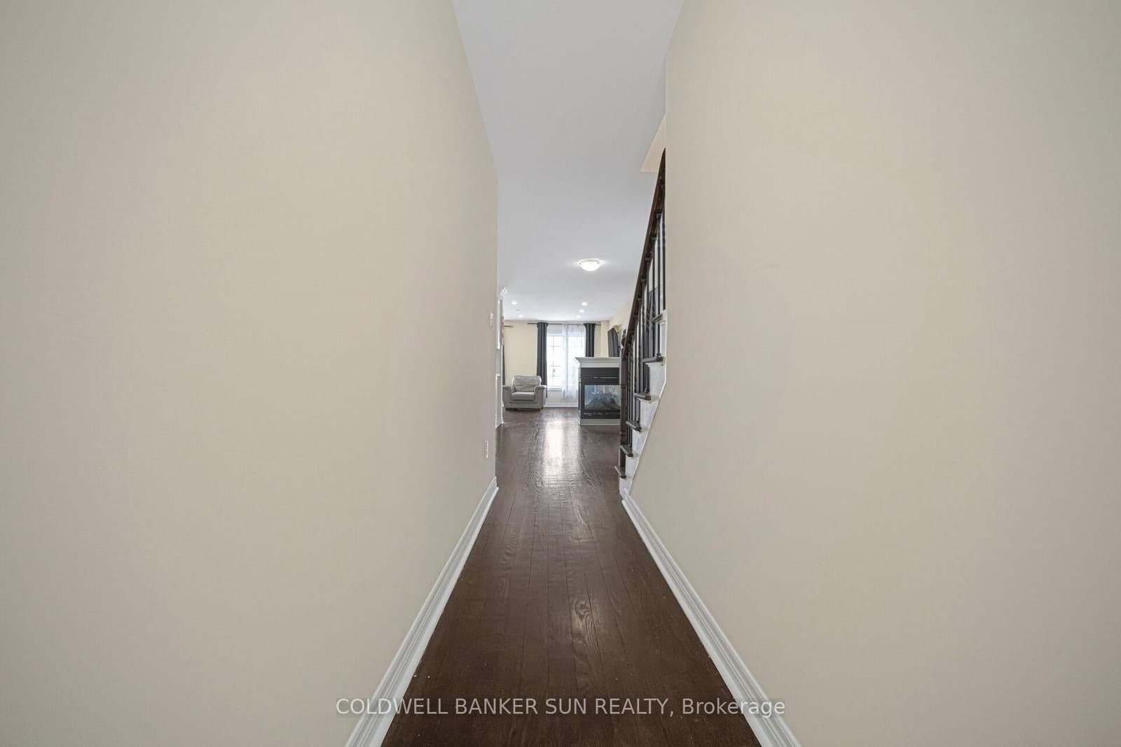 146 Crystalview Crescent thumbnail 6