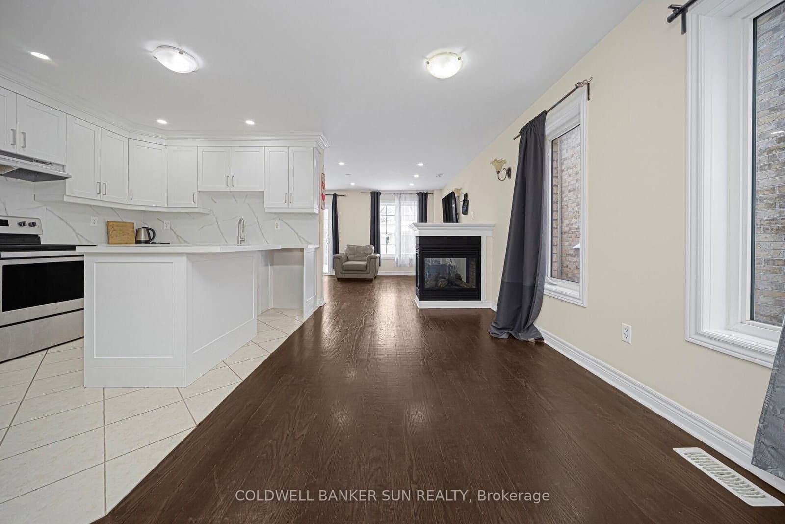 146 Crystalview Crescent thumbnail 7